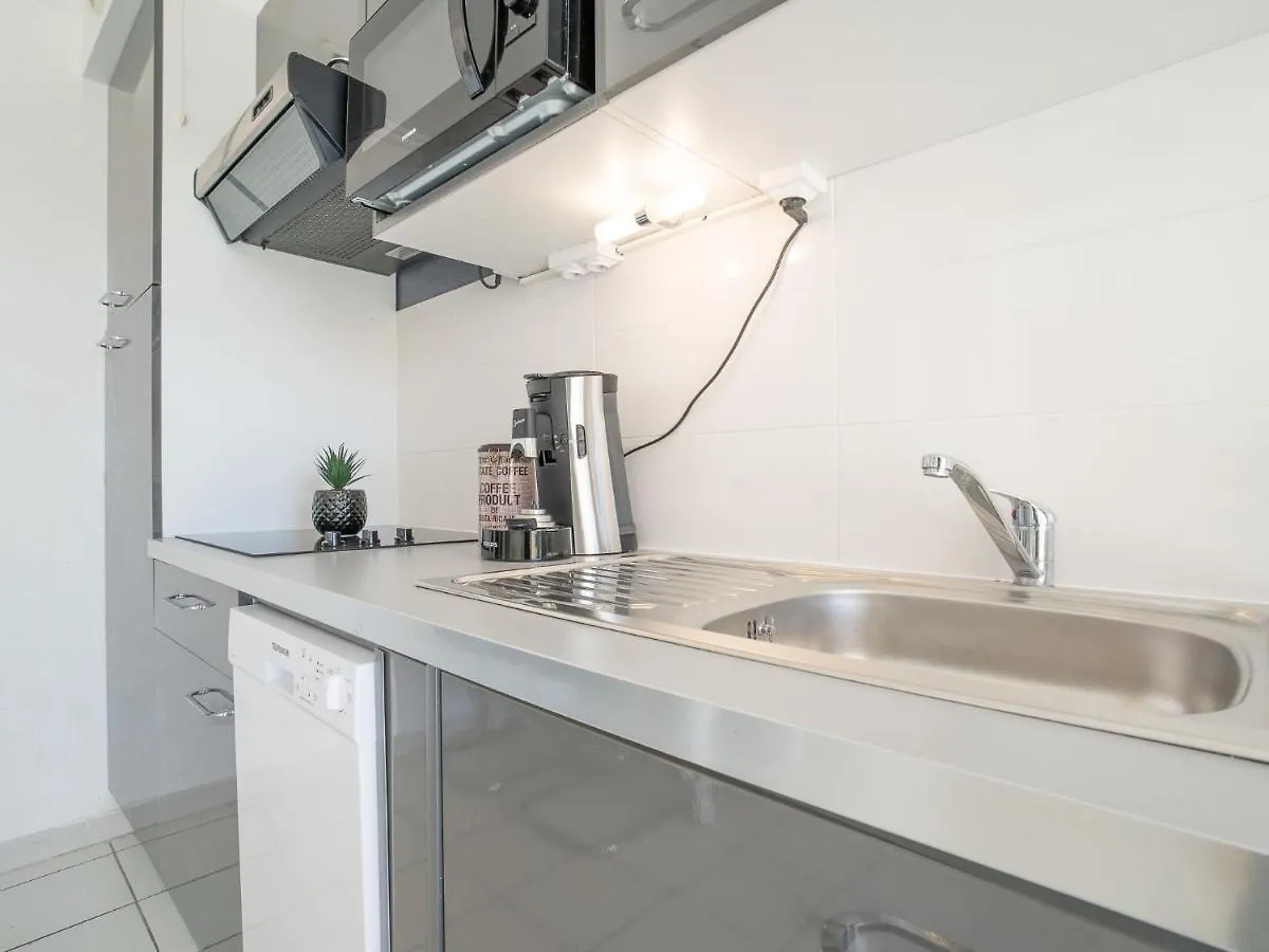 Apartment Village Cap Esterel - L'Esquinade-9 By Interhome Saint-Raphael