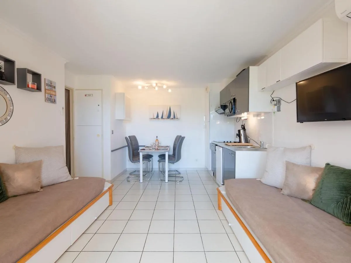 Apartment Village Cap Esterel - L'Esquinade-9 By Interhome Saint-Raphael